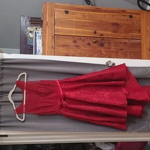 Macro Light‎ Womens Formal Dress Red Beaded Roses Butterflies Mesh Holiday Sz M
